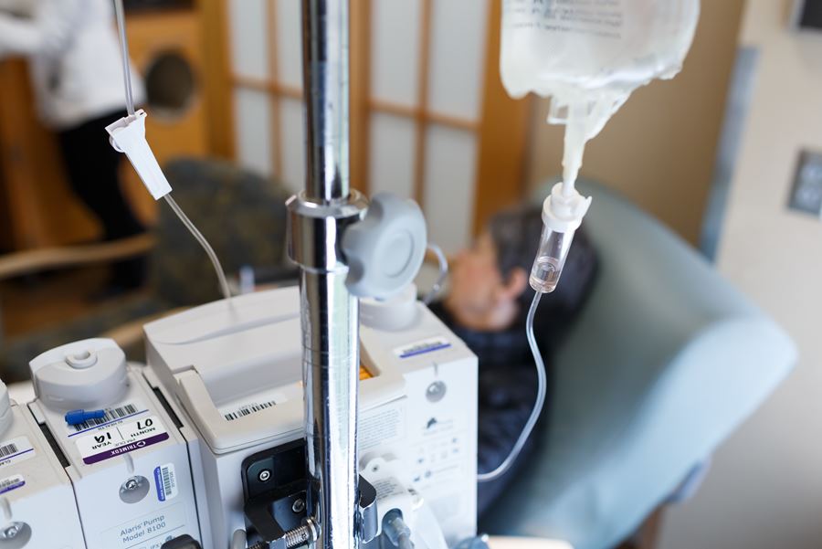 a patient gets infusion at the IU Simon Cancer Center