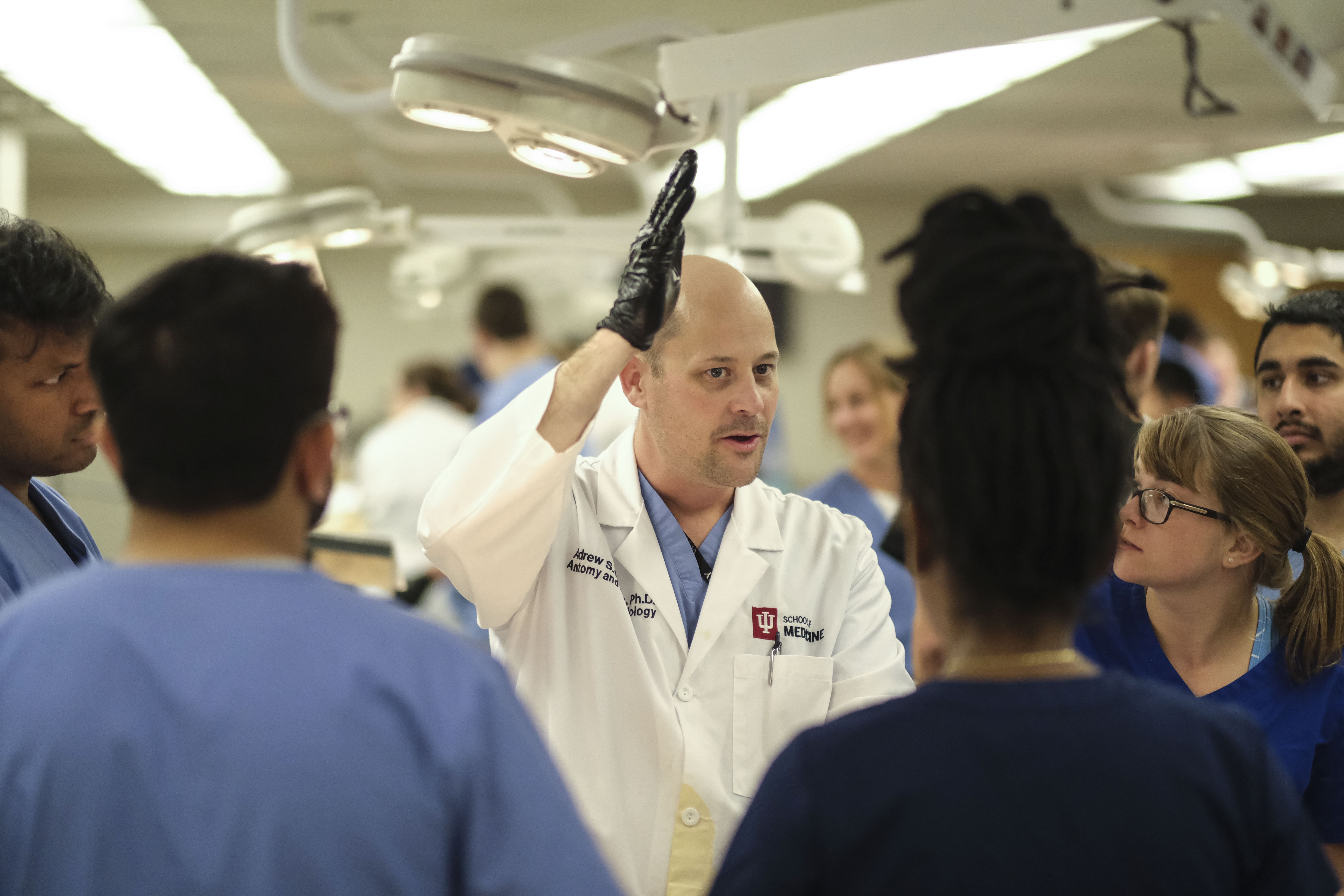 Andrew Deane, PhD, instructs students in the anatomy lab at IU School of Medicine.